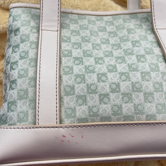 Liz Claiborne 397 Pistachio hand bag cream and light green coloured purse - Picture 10 of 12